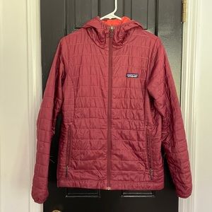 Dark red medium Patagonia hooded puffer jacket